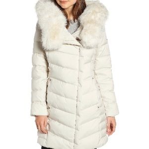 BERNARDO Oversized Faux Fur Hood Puffer Coat